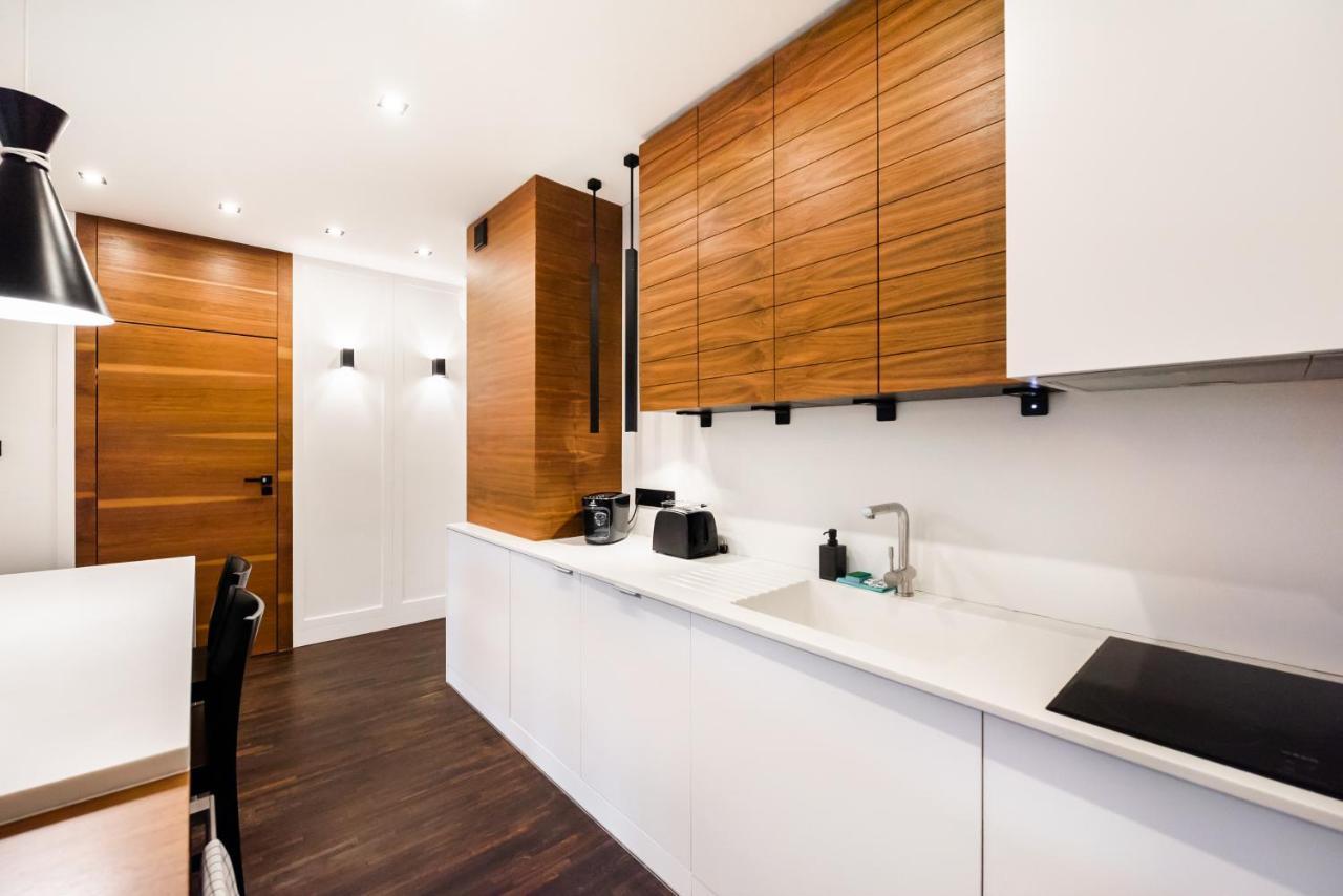 Wola Luxury Wooden Apartment Warsawa Bagian luar foto