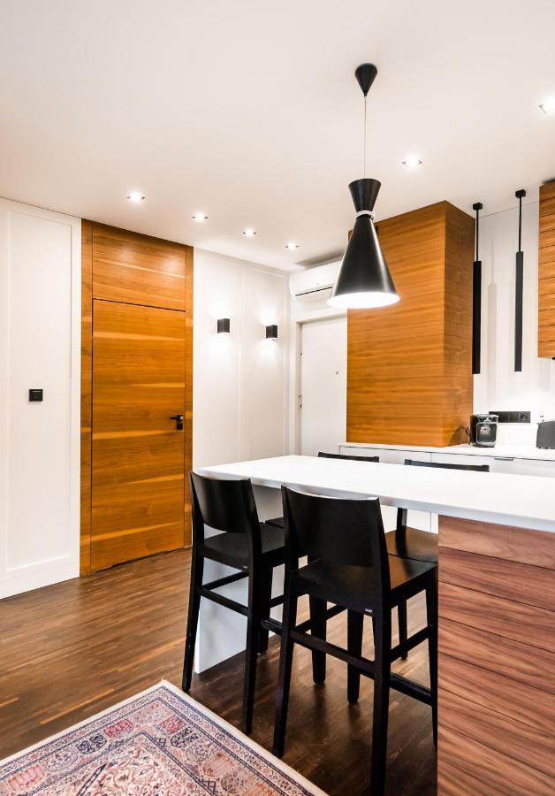 Wola Luxury Wooden Apartment Warsawa Bagian luar foto