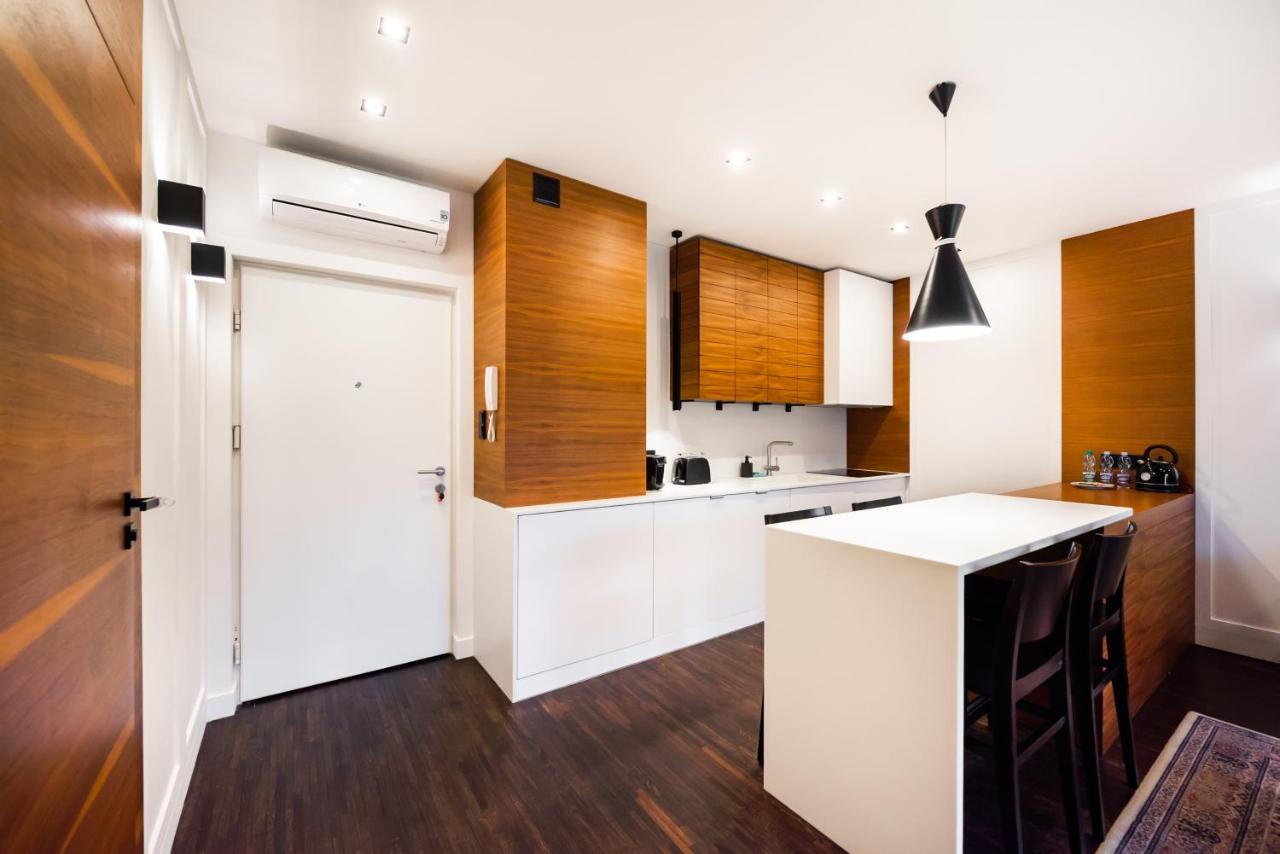 Wola Luxury Wooden Apartment Warsawa Bagian luar foto