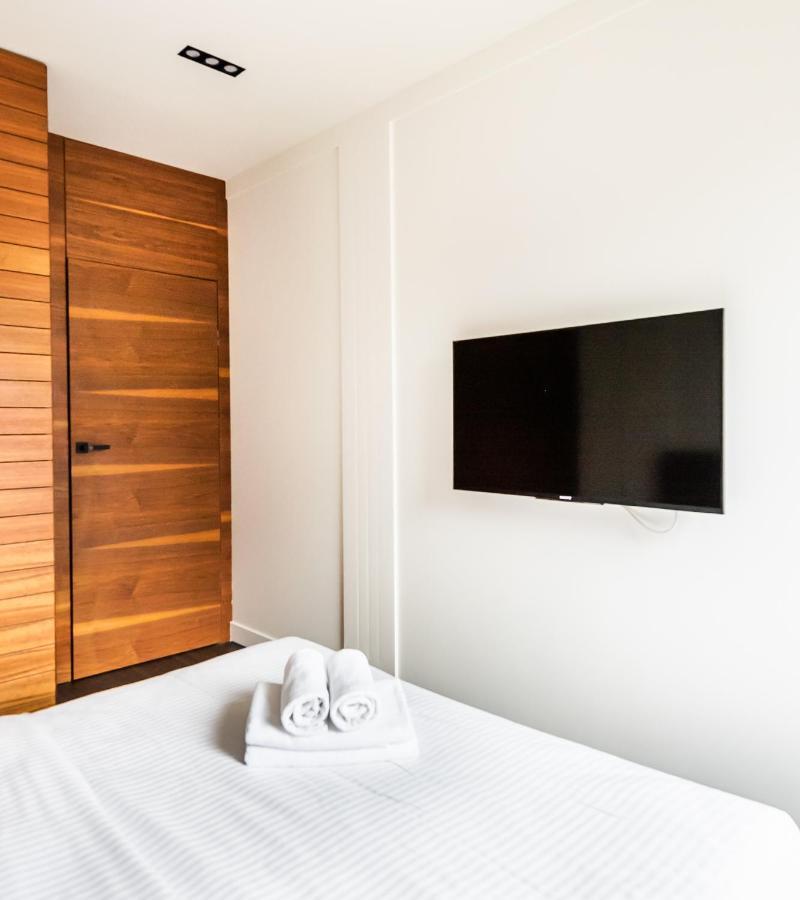 Wola Luxury Wooden Apartment Warsawa Bagian luar foto