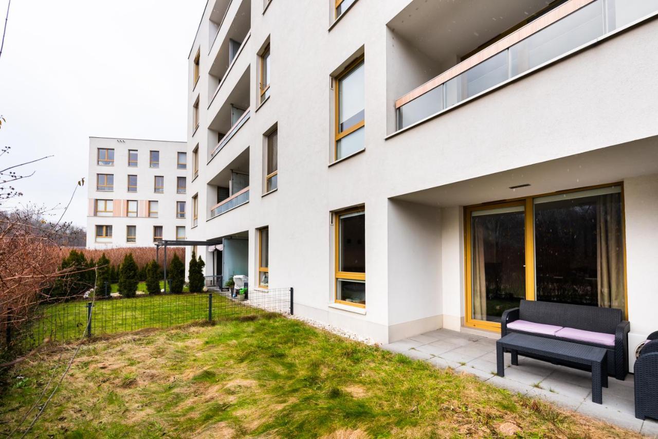 Wola Luxury Wooden Apartment Warsawa Bagian luar foto